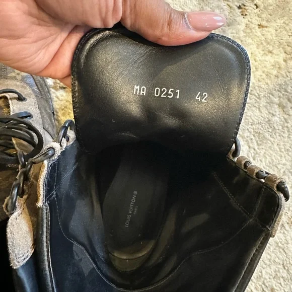 Louis Vuitton Laureate Boots EU42 - Picture 6 of 9